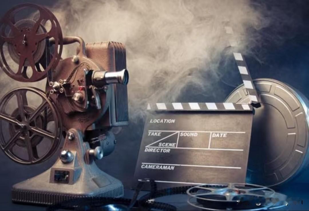 60日叉120日，
大约一个月后，
20周开始叉30周，
下降趋势开启，
由此可