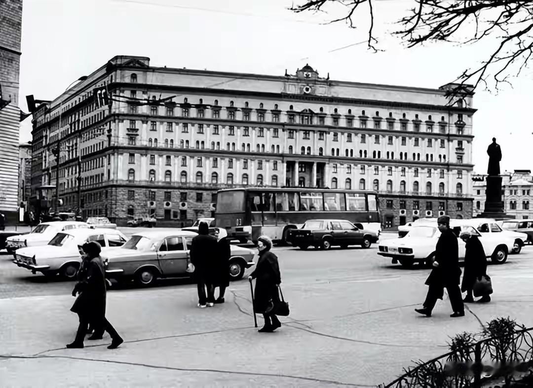 90年代后东欧都有哪些国家，禁止前苏联的克格勃人员从事公职工作？立陶宛、拉脱维亚