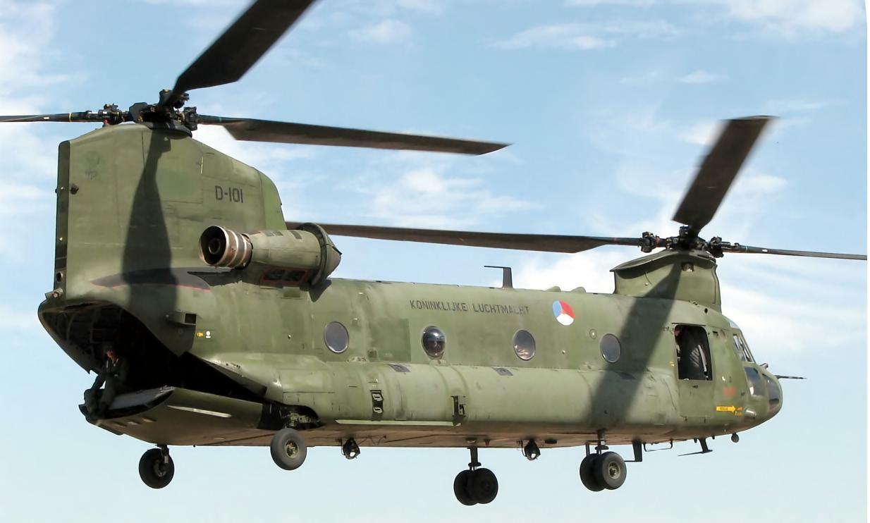 每天认识一件兵器 美国CH-47“支奴干”运输直升机CH-47是波音公司研制的双