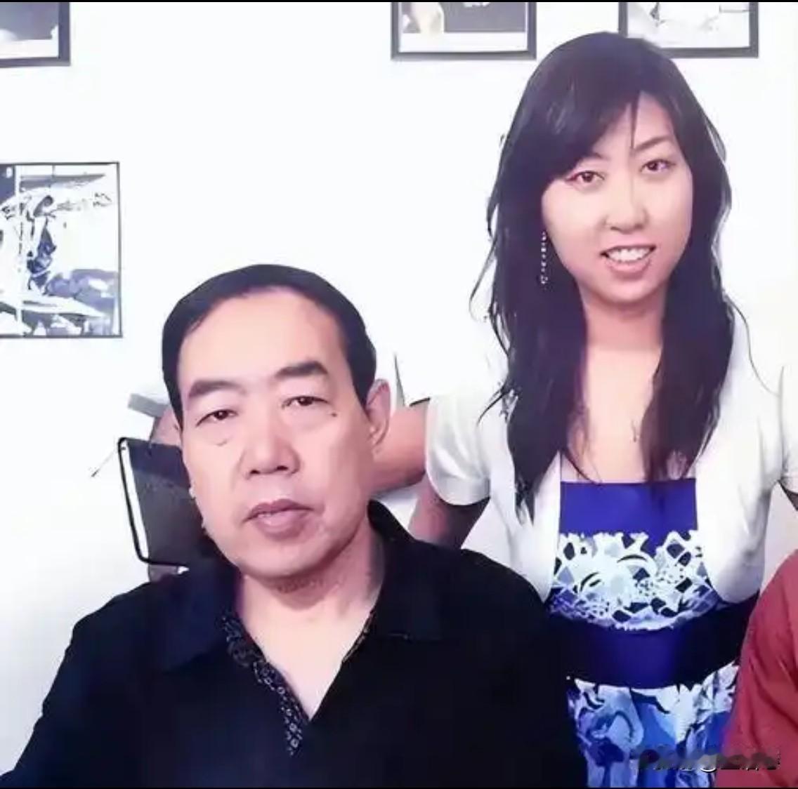 贾浅浅整容前后的对比：如今的她美得令人惊艳！一双眼睛大得仿佛占据了半张脸，鼻梁高