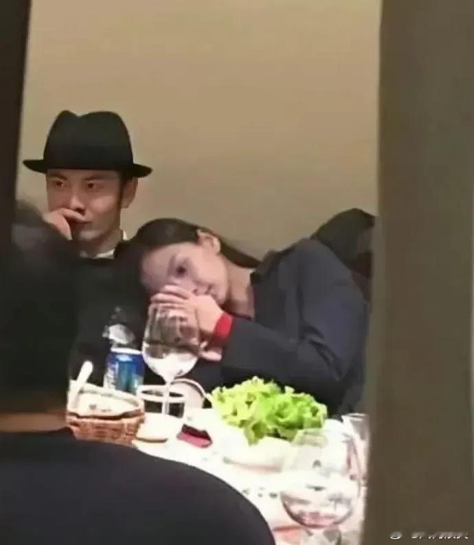 从不怀疑黄晓明和杨颖之间的爱情，结果还是分开了！  