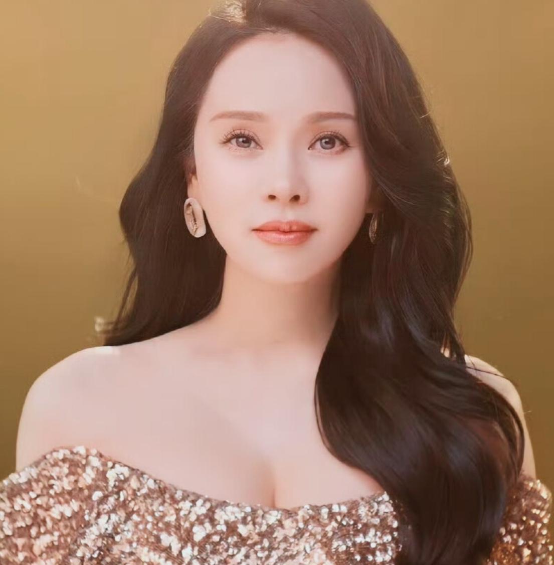 伊能静能和秦昊结婚，

背后肯定离不开恩利的支持

看得出来秦昊是用心对孩子好