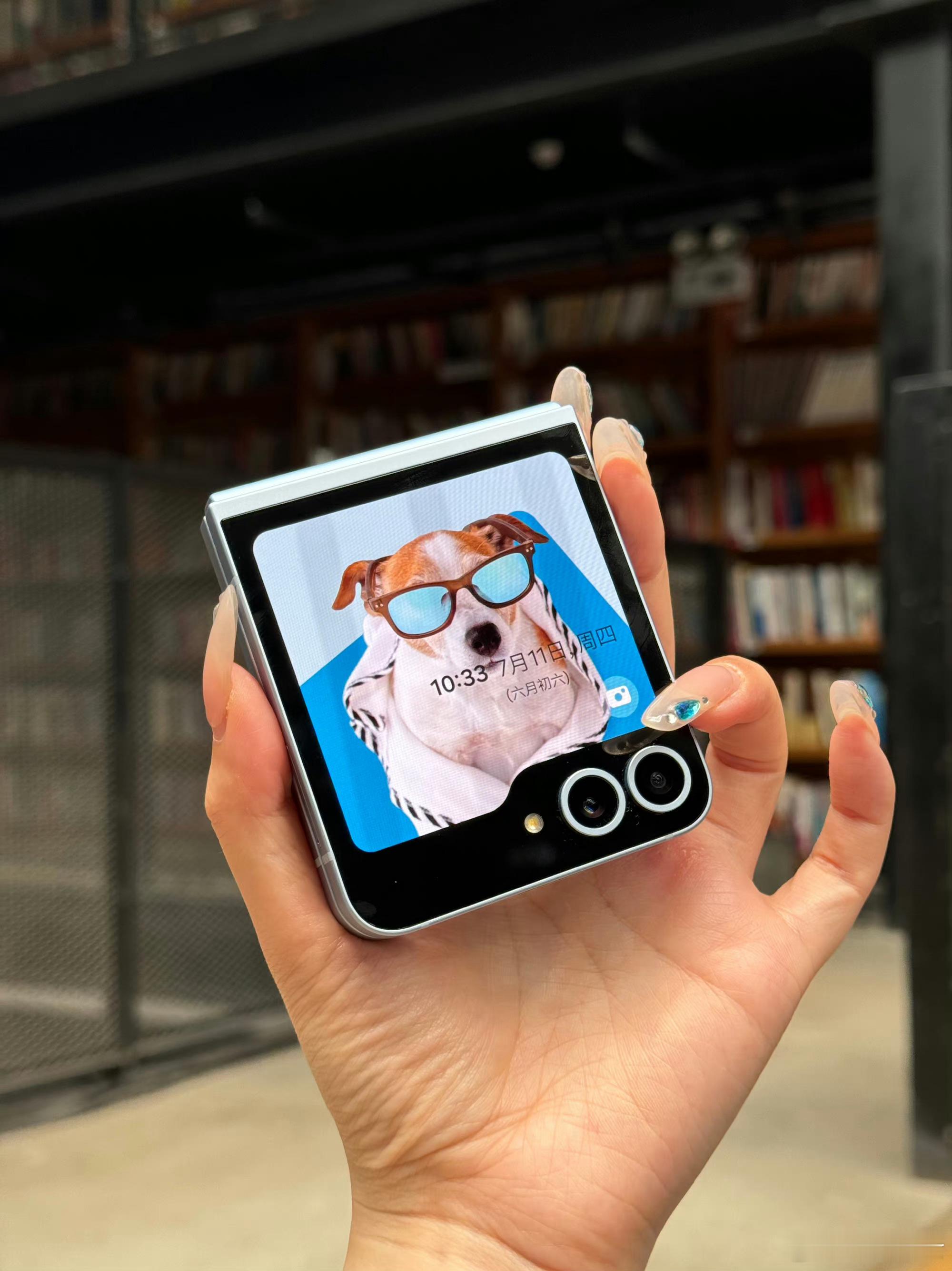 三星折叠新机今晚发布，Z Flip6这复古外屏，怎么跟国产比[哈欠] ​​​