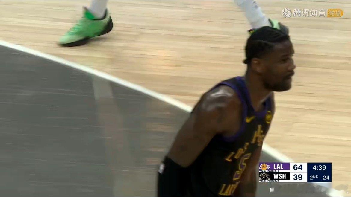 艾顿随便打奇才内线！今天可以提前打卡了吧湖人vs奇才
