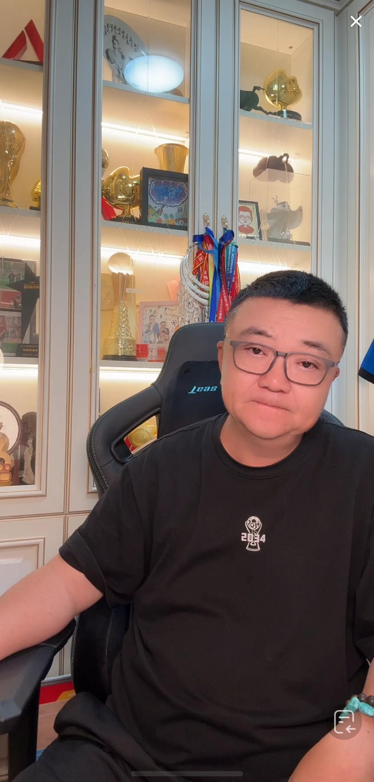 “雄心万丈、 兢兢业业、 如履薄冰，前提是得实干，你所有的自信来自于实践而不是想