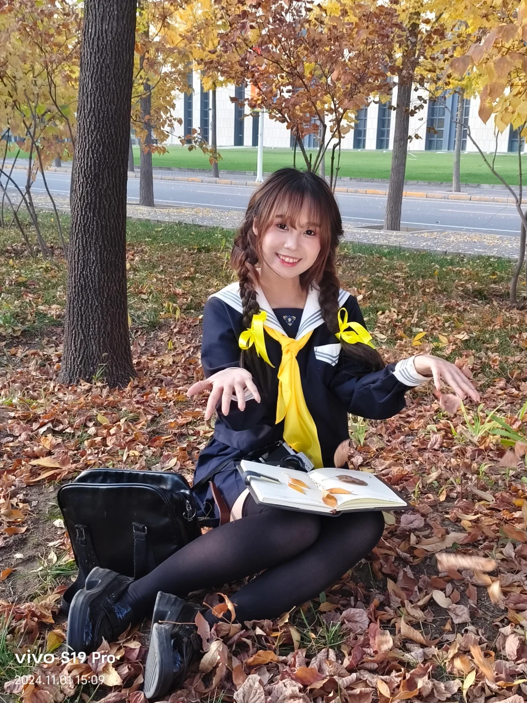 安卓直发秋日live！秋日拍照姿势教程