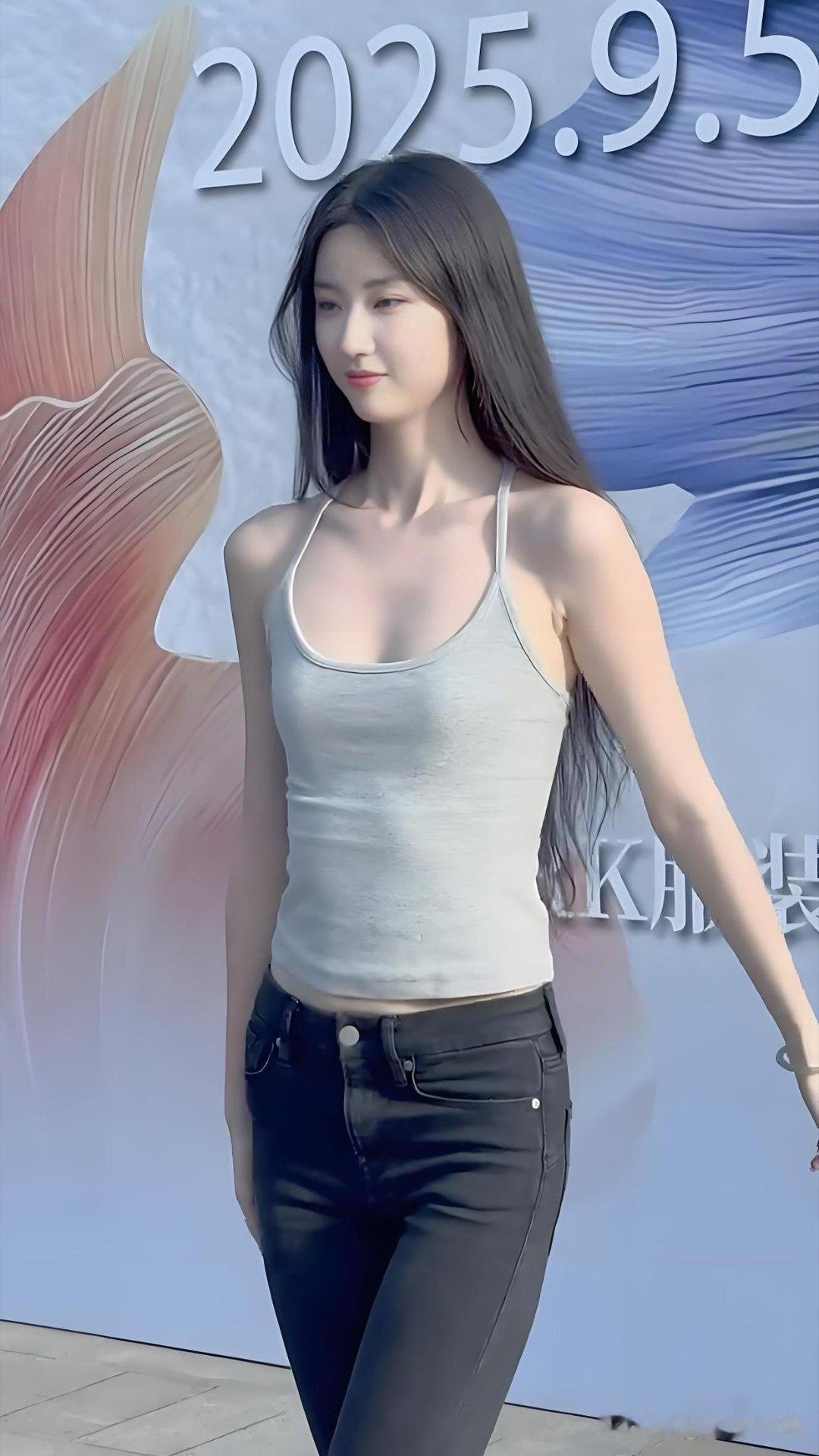 号称小“刘亦菲”的北影校花 