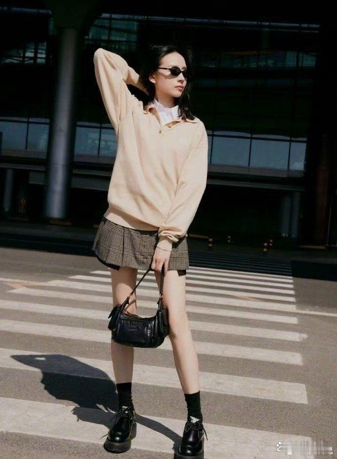董洁的“女团风”来了，怎么看都没有40多岁的味道！ ​​​