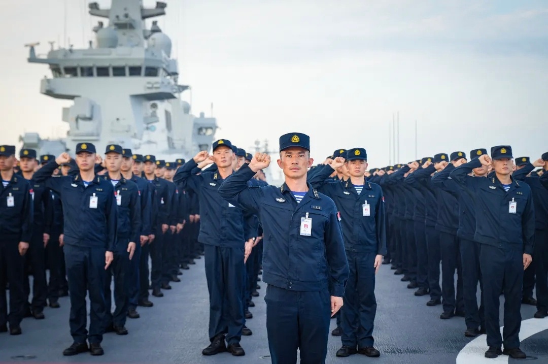 湖北舰，八一官宣！南海舰队再添一艘075“两攻”再次恭喜湖北喜提第四艘075[偷