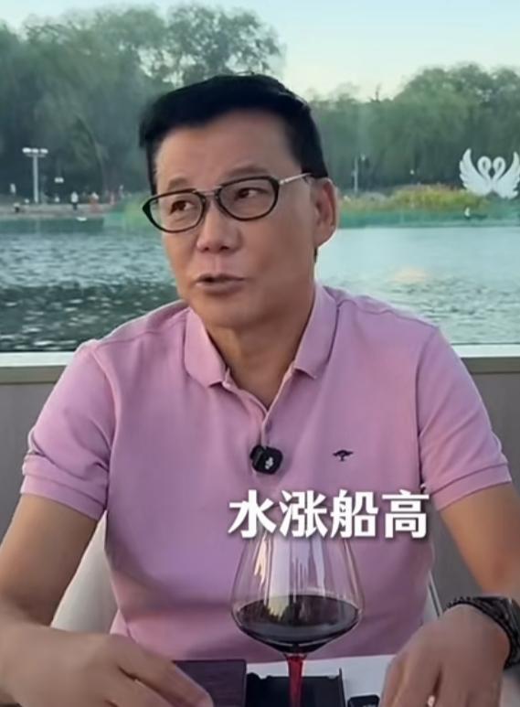 李国庆分析孙宇晨为什么要写小作文：
孙宇晨想要不断造势，让人信他，这样才能让人买