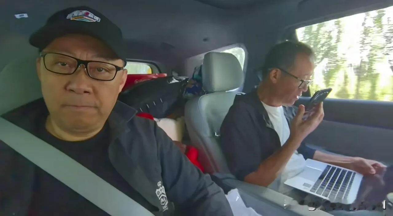 我每次发俞老师的小作文视频总结，总有人说我傻，说俞敏洪账号肯定是团队打理，刚开始