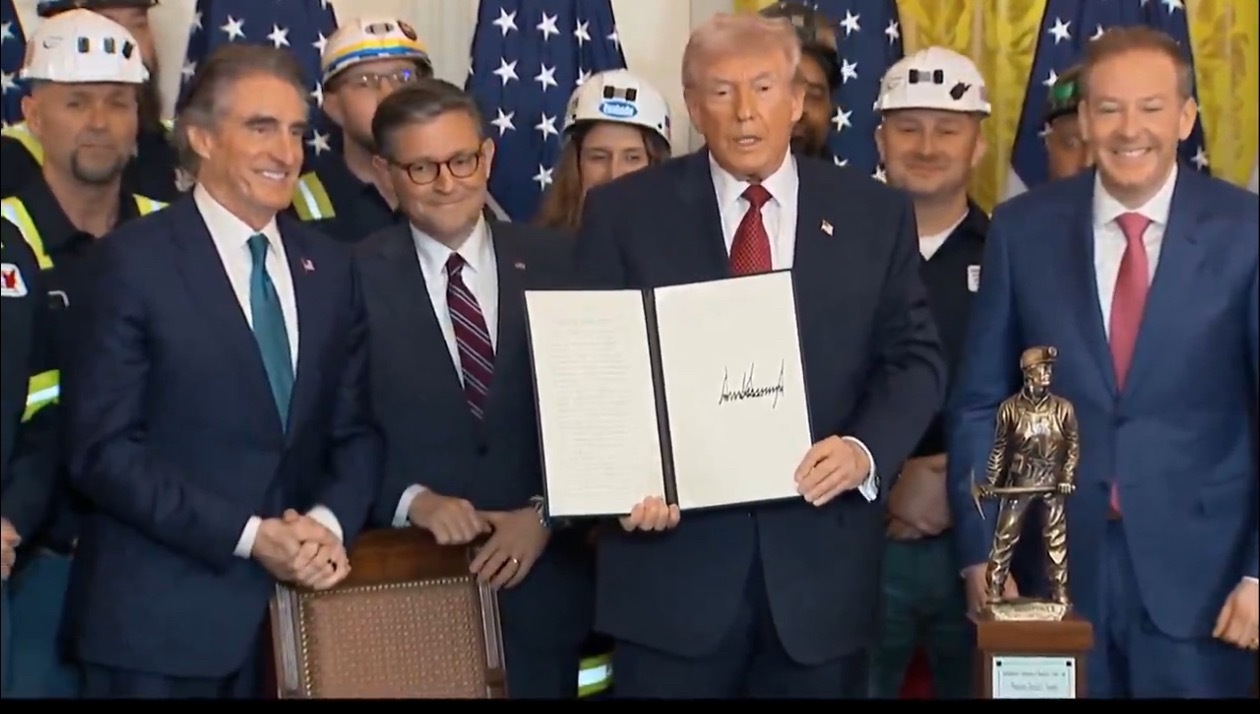 懂王刚刚签署了个文件，不再鼓励车企配备自动启停功能，别的不敢说，但懂王肯定是懂车