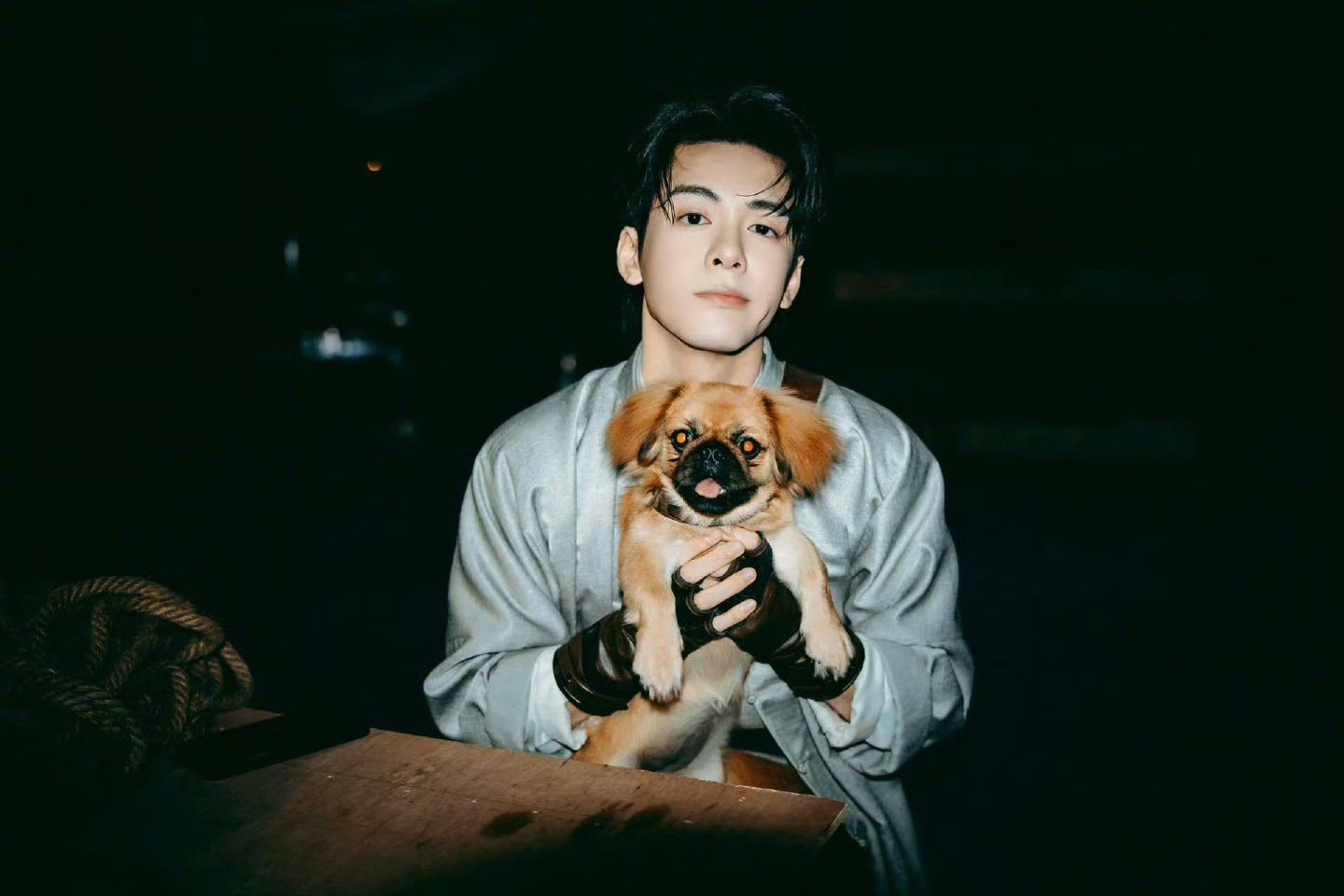 曾舜晞今年一天班都没落下曾舜晞2025全年无休连轴转！三部剧已播，三部剧接连杀青