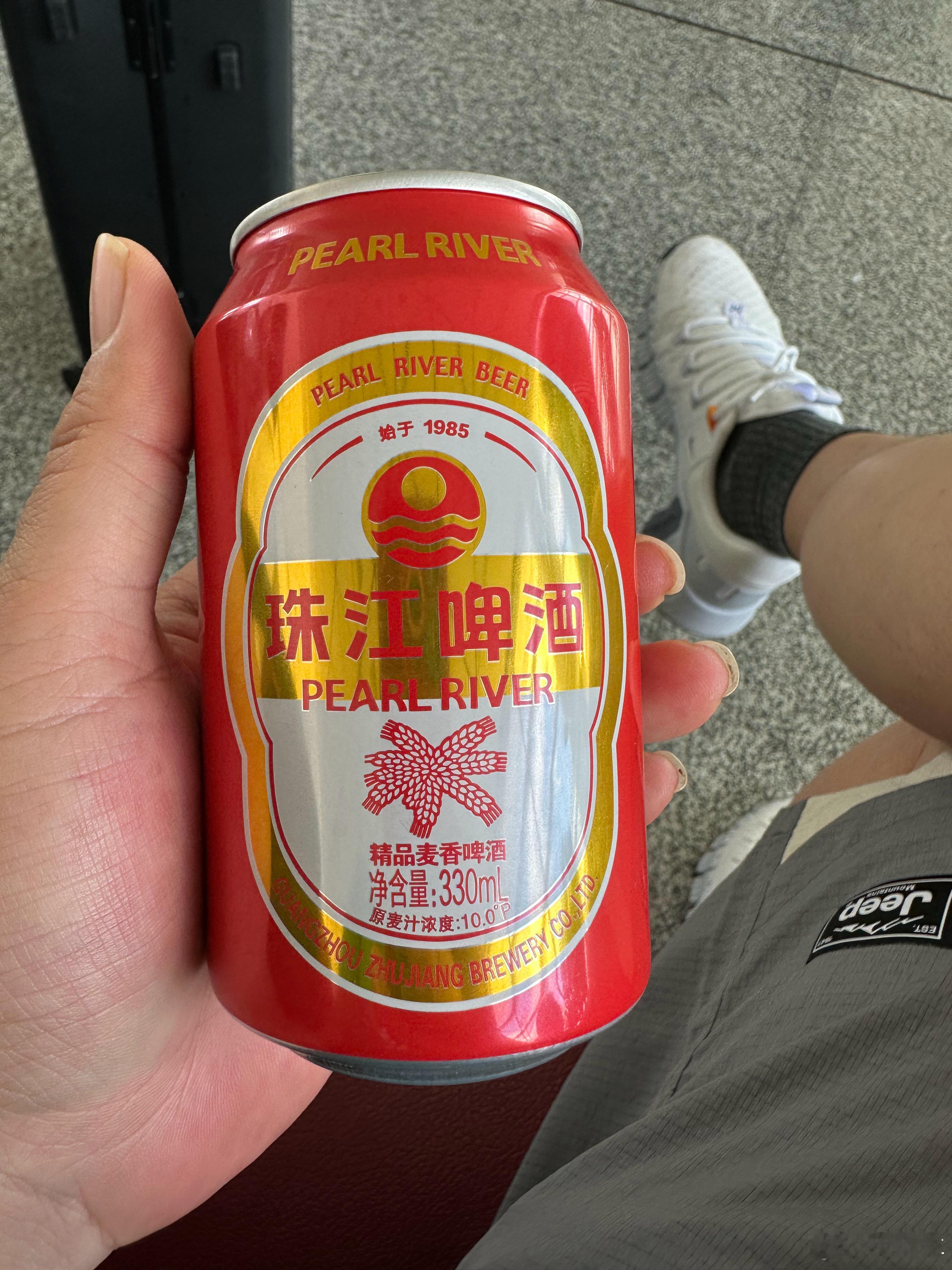 艾玛，本来是想拿瓶可乐，结果拿错了，嘎嘎咖啡早餐我的美食日记  ​​​