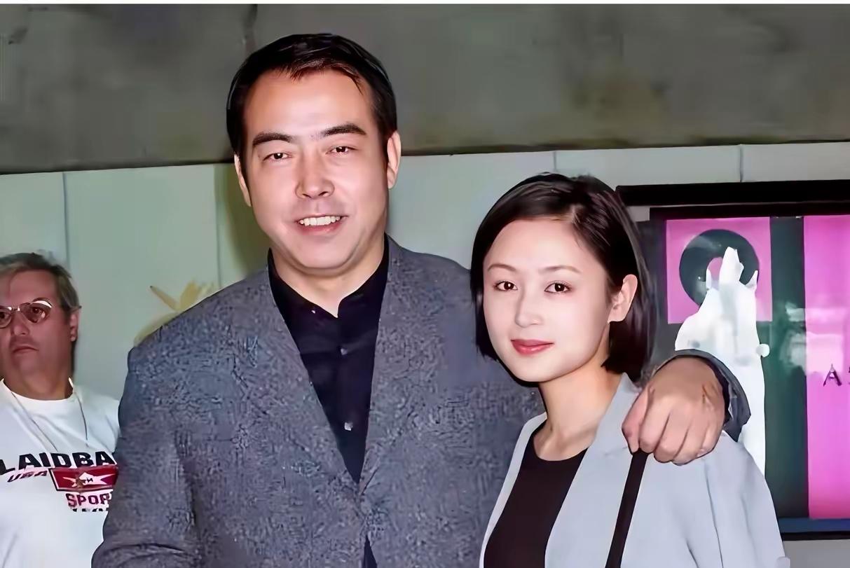 这两人年轻时候是真年轻啊，怪不得生出来的孩子都是那么帅啊，良好基因的传承和延续啊