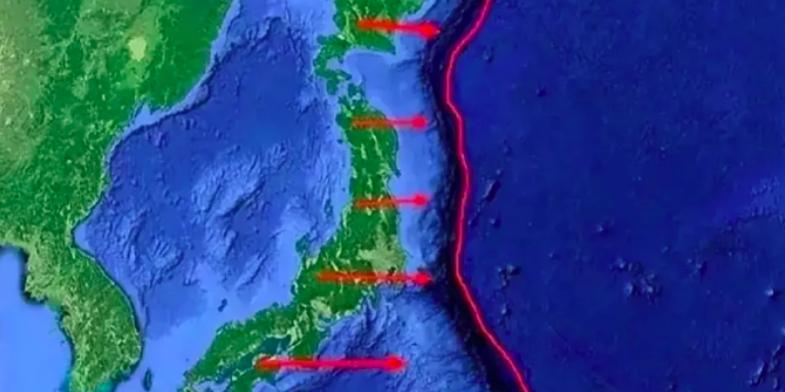 日本太危险了！新年伊始，就发生超大地震，其地下7.6千米处出现26米高的断裂层，