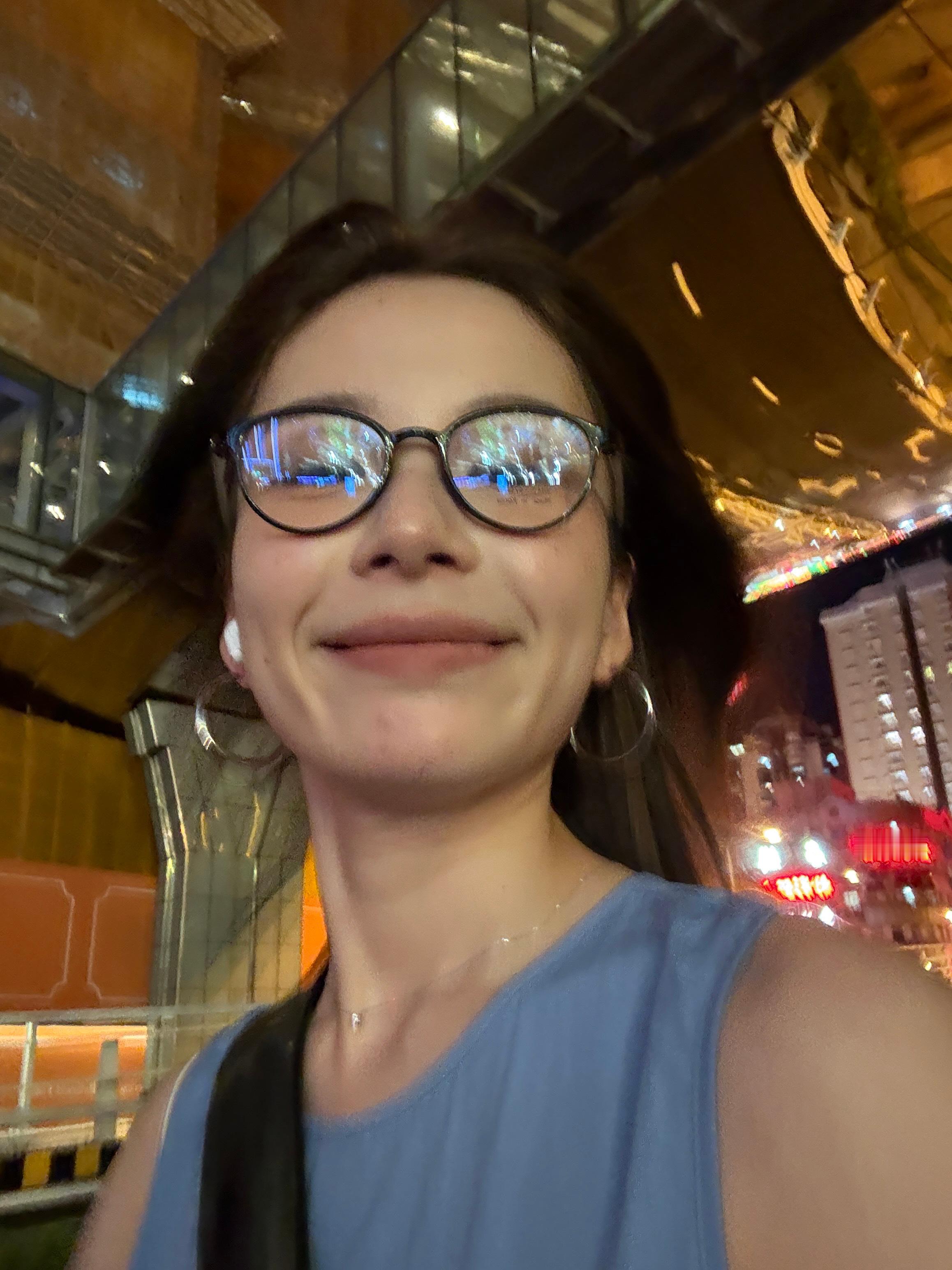 一个人出行还蛮爽的 就是没逛到好买的地方 嘿嘿 ​​​