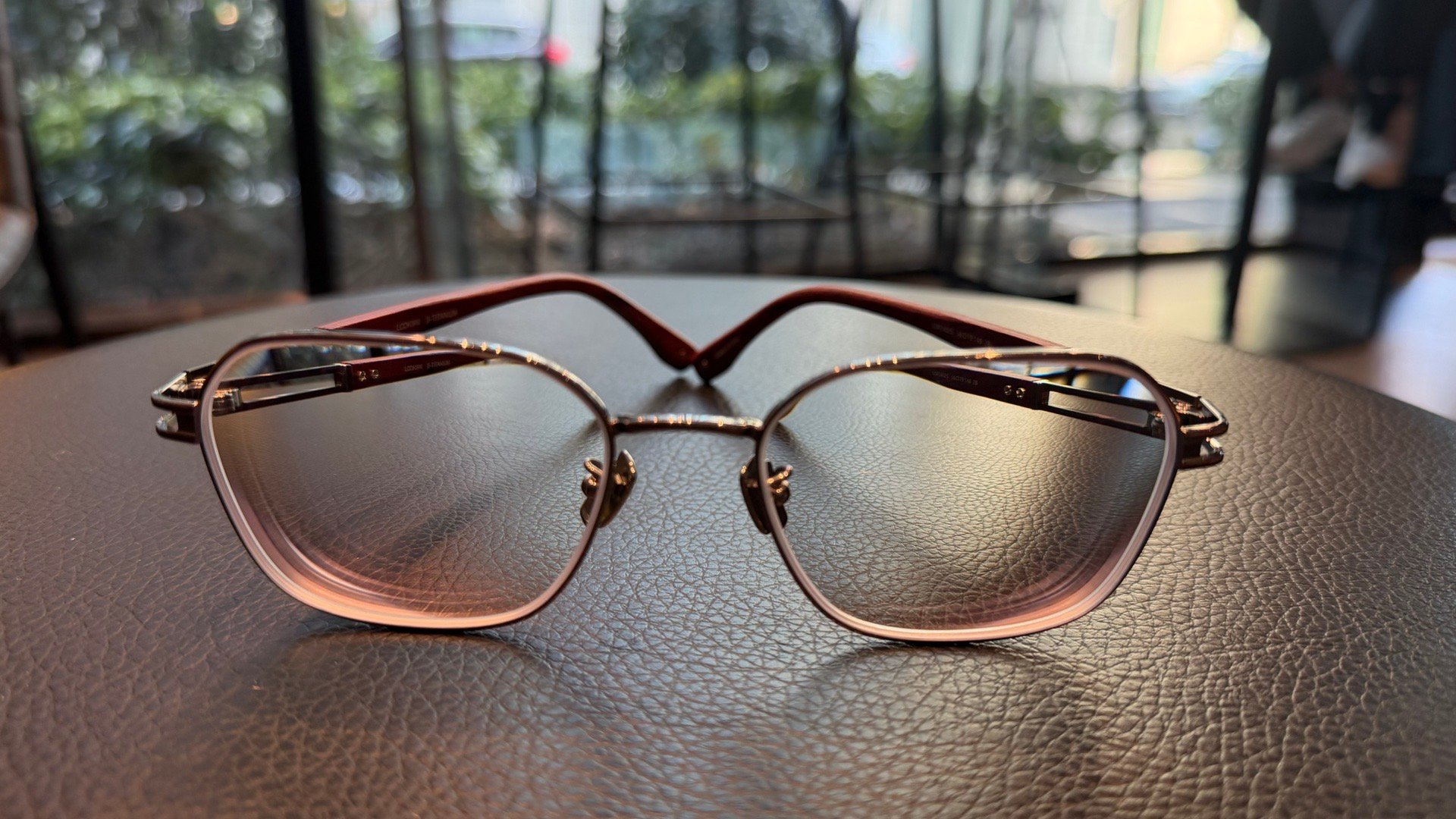 看今天新配的眼镜 