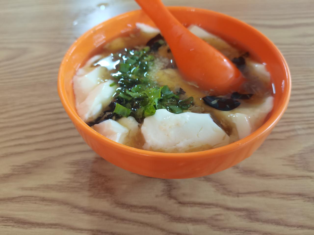 记录一早晨的忙碌线：

早 4 点醒来，昨晚喝葡萄酒的缘故，我和 G 哥一人一屋