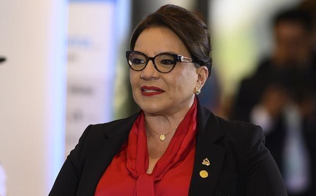 就在刚刚，洪都拉斯高层彻底分裂！副总统在前台高喊“拥抱台湾”，总统却在后台对着北