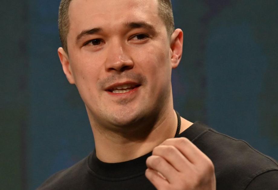 20万逃兵+200万避征！乌军四年苦战陷内忧外患绝境
 
俄乌冲突近四年，乌军乱