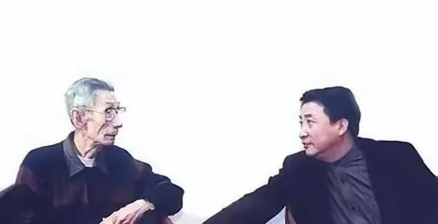 本是祖师爷，
行规很特别。
张口叫同志，
礼仪还须学。