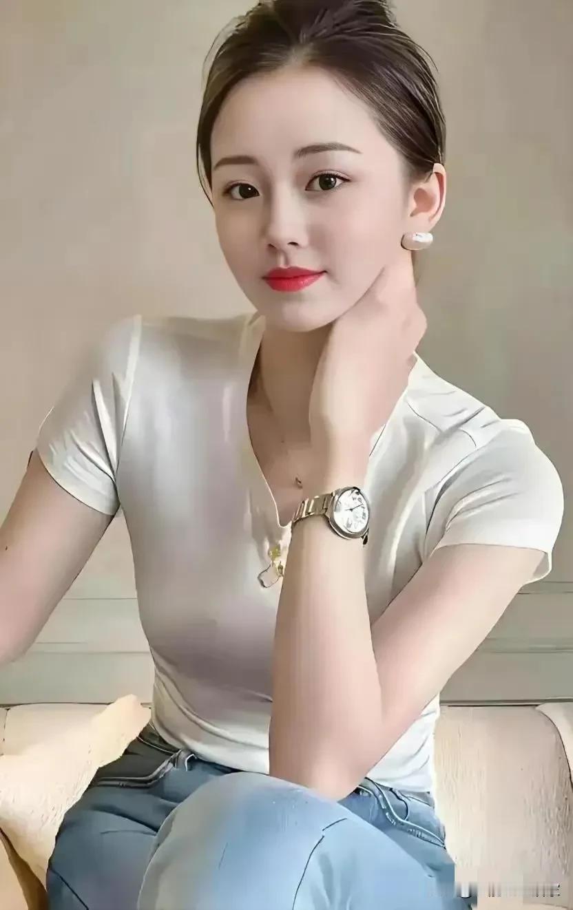 以我这样的条件，恋爱必须谈满5年，和我的年龄上下不超三岁，不要彩礼，不要上车费，