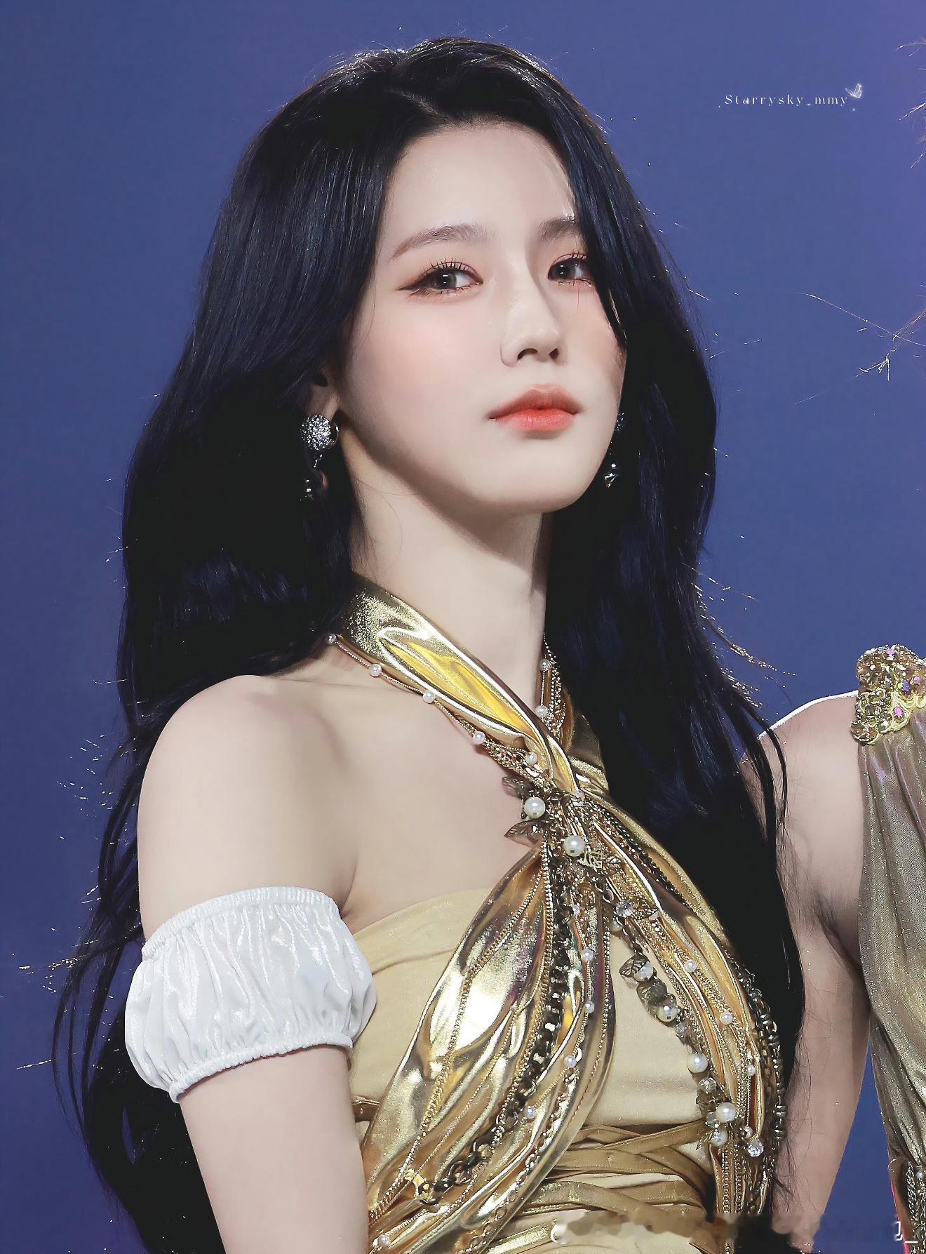 赵美延问中国最火美女是谁两个宝宝都好美[心] 赵美延 [爱你]鞠婧祎 ​​​