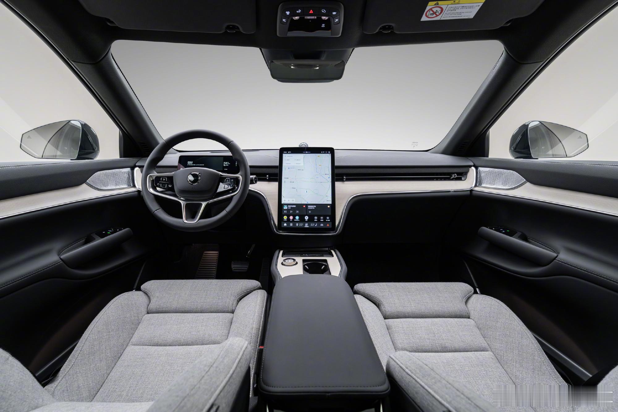 沃尔沃纯电双旗舰开启预售今天沃尔沃99周年，EX90、ES90双旗舰同步预售，看