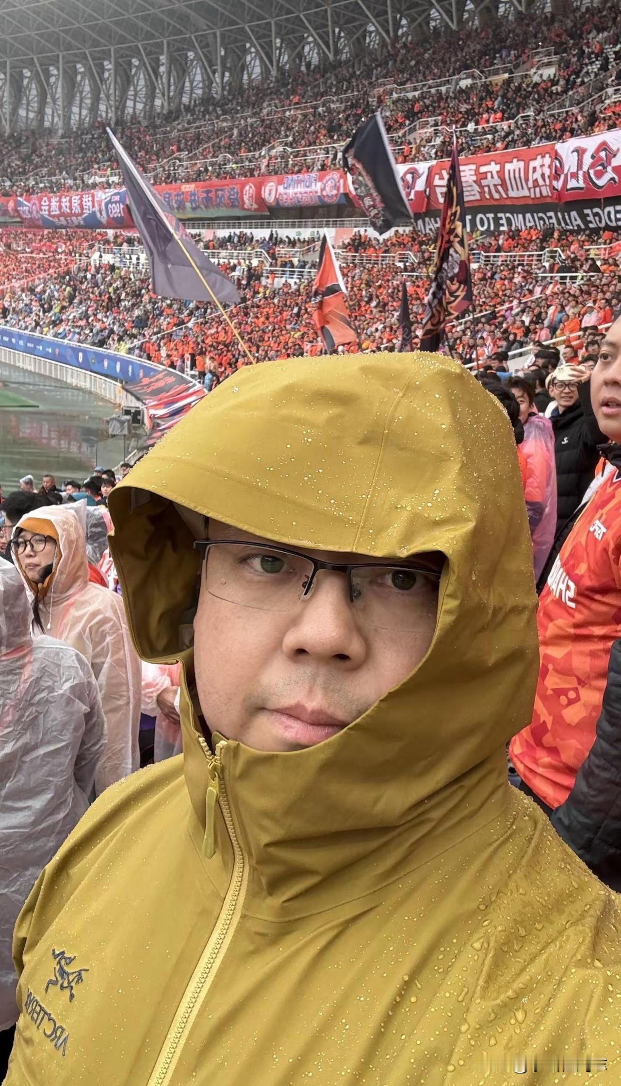 随着泰山队折戟足协杯8强赛，我今年的现场征程也结束了，接下来的日子努力工作，泰山