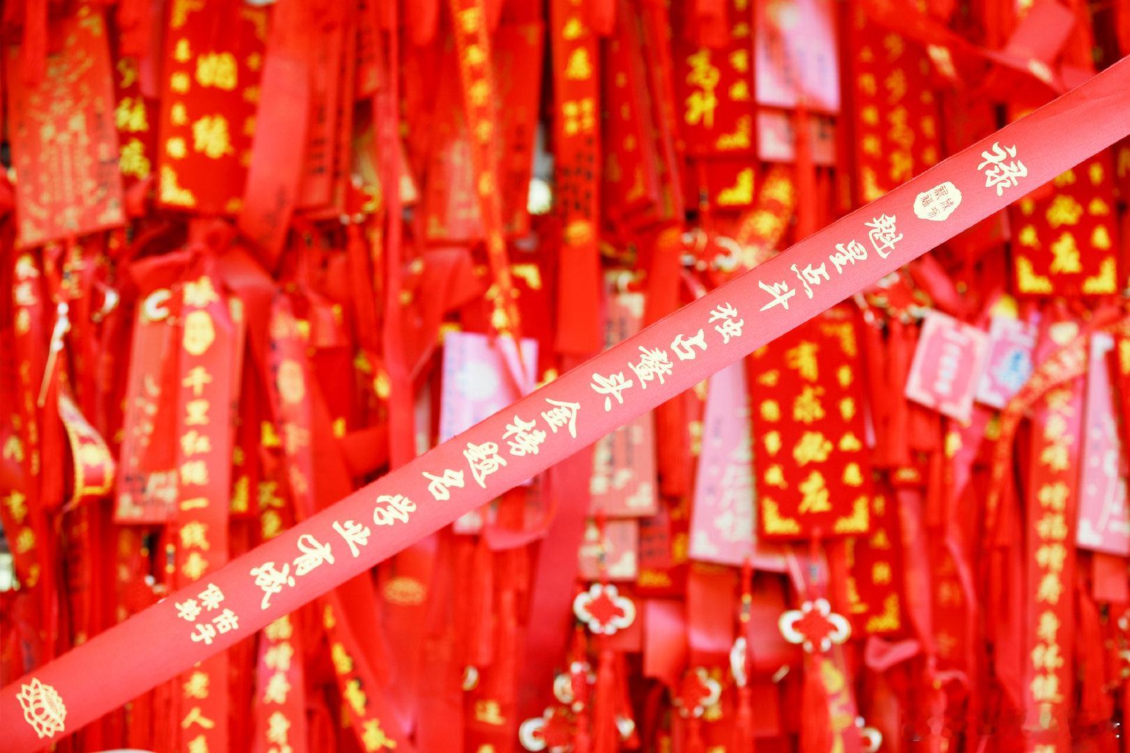 大暑静心纳福畅游辽宁铁刹山 大暑炎热至极，湿热交蒸、雷雨频至，盛夏烦闷感拉满。古