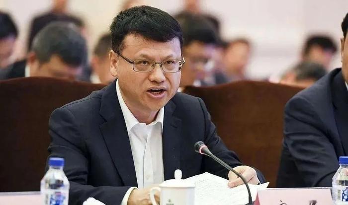 滥用职权致国家利益特别重大损失 中国大唐原总经理寇伟被提起公诉。
据最高人民检察