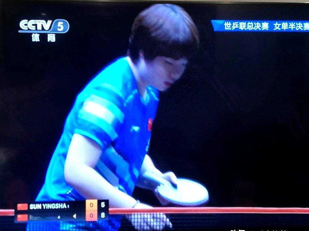 36岁的罗马尼亚老将萨马拉，真不是省油的灯，去年刚爆冷赢过陈梦。

这次多哈冠军