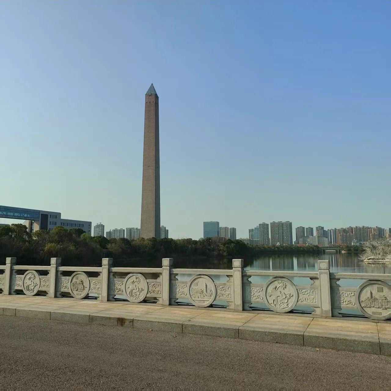 世界文化景观遗产“庐山”所在地九江市

不识庐山真面目，只缘身在此山中。北宋文人