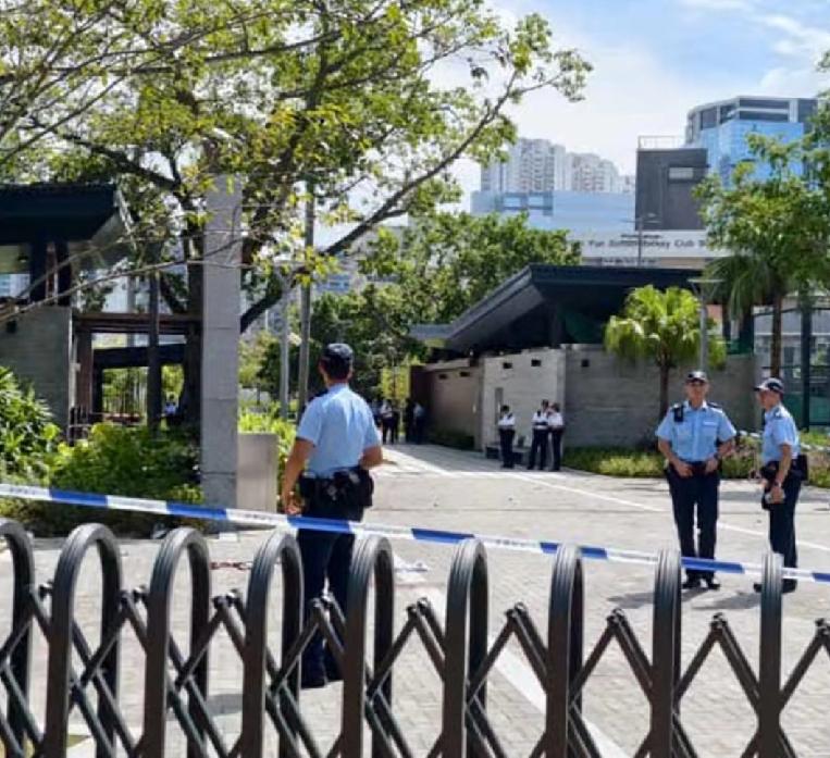 刑案！光天化日之下，两男子公园内聚会遭遇突袭，双双被割颈生命垂危！事发香港红磡海