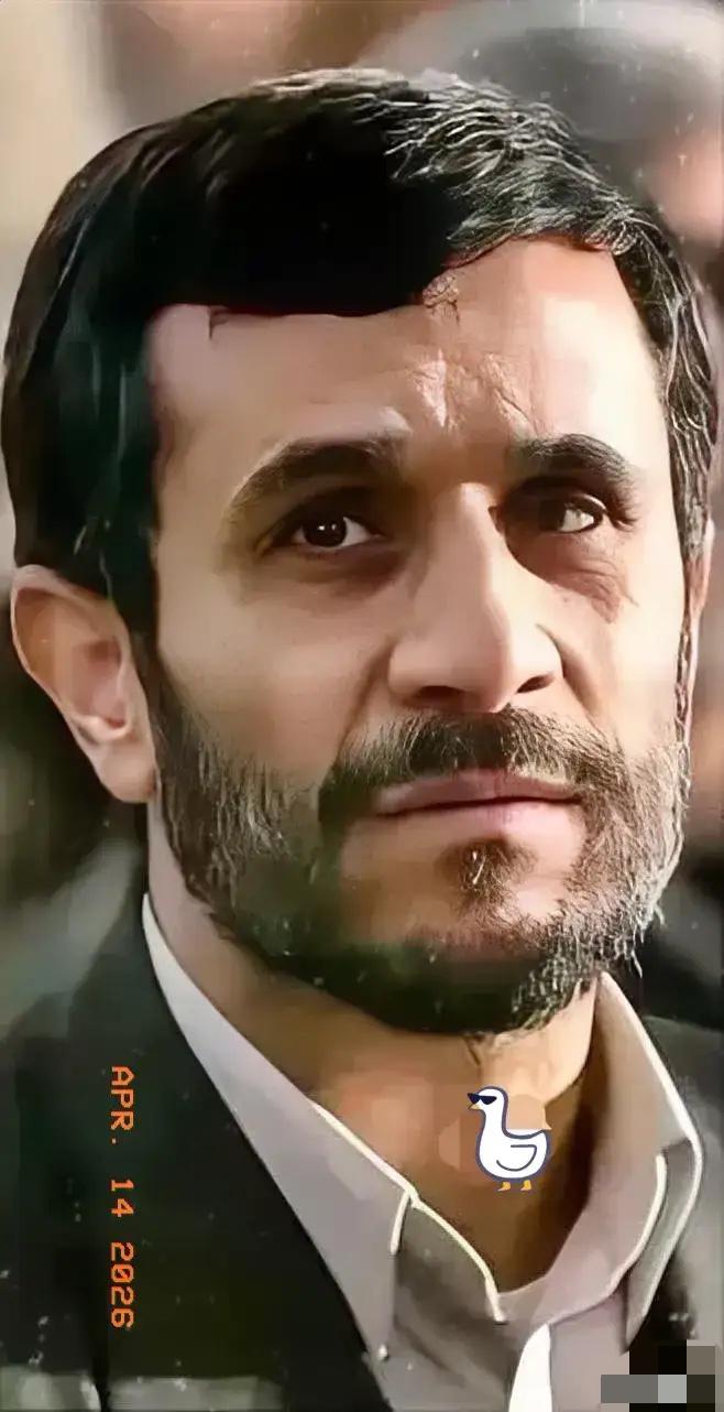 伊朗传来新消息！2026年4月15日，伊朗扔出了一颗让全世界都傻眼的“精神核弹”