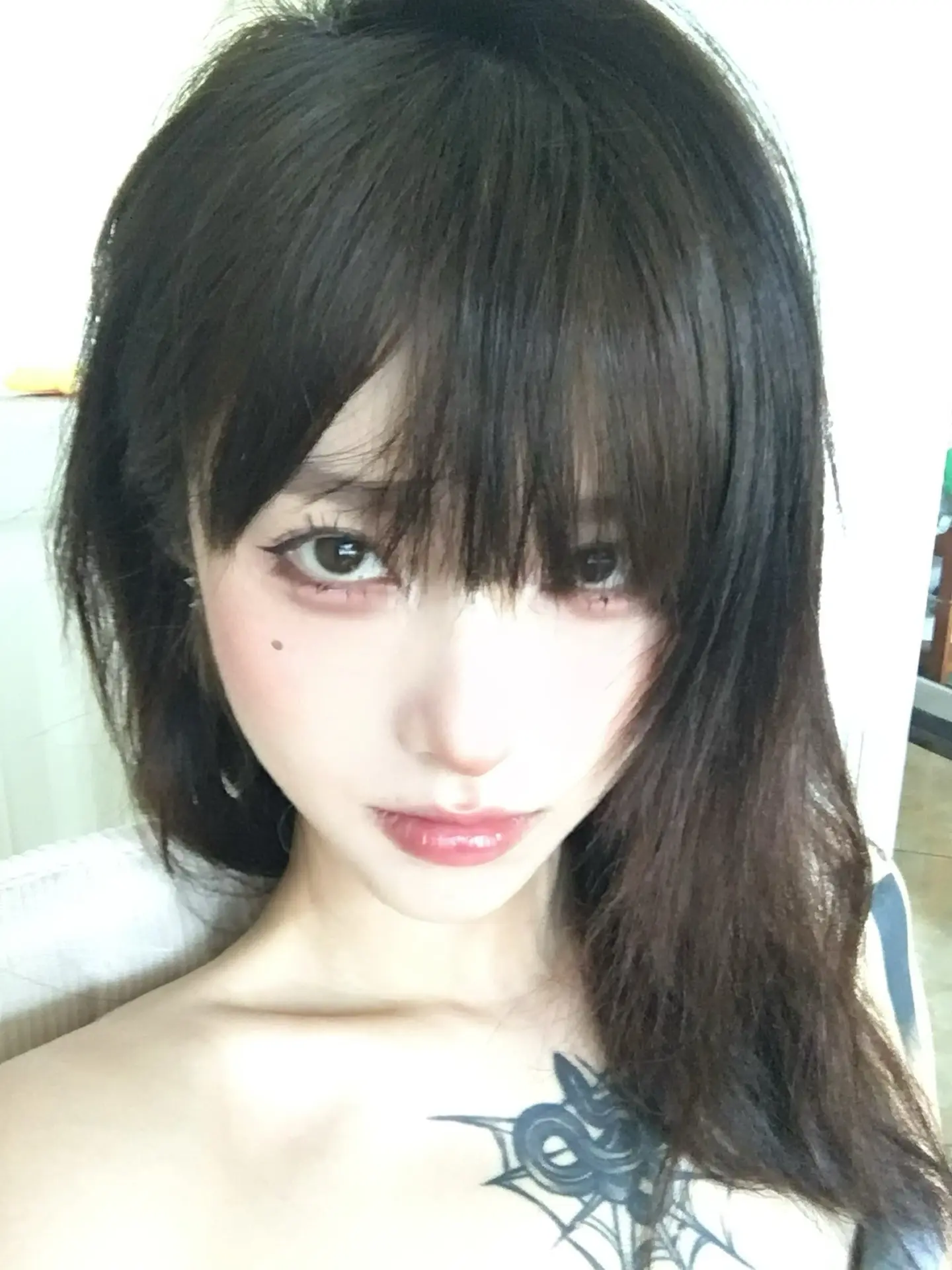 盯