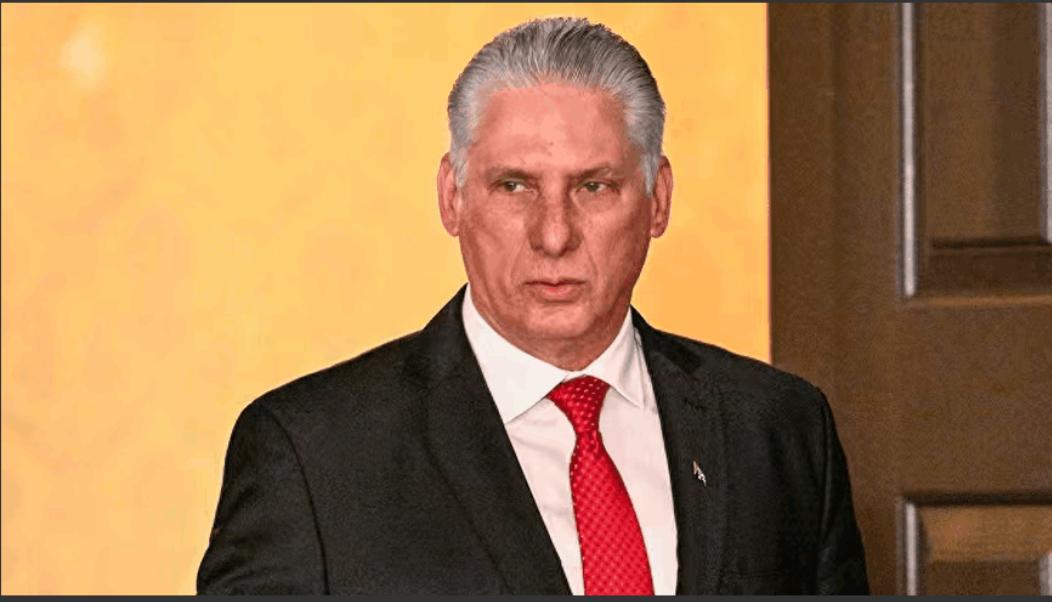 古巴已经被逼到墙角，94岁高龄的卡斯特罗重新出山来解决问题，可见问题有多严重。