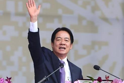 赖清德正式对国共会谈发表看法！台媒报道，赖清德在民进党中执会上叫嚣称：“过去十年