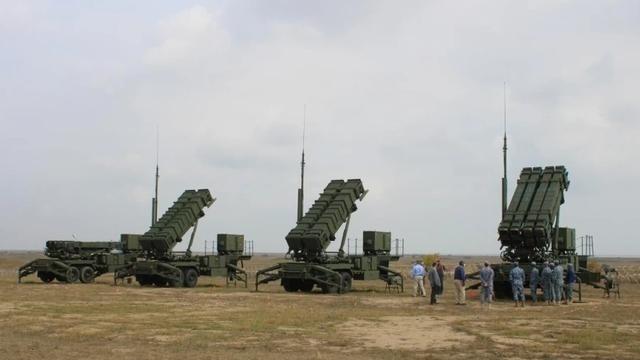 反导系统真的有用吗？说句实话吧，就算是中国最先进的红旗反导系统，也不一定能拦住美