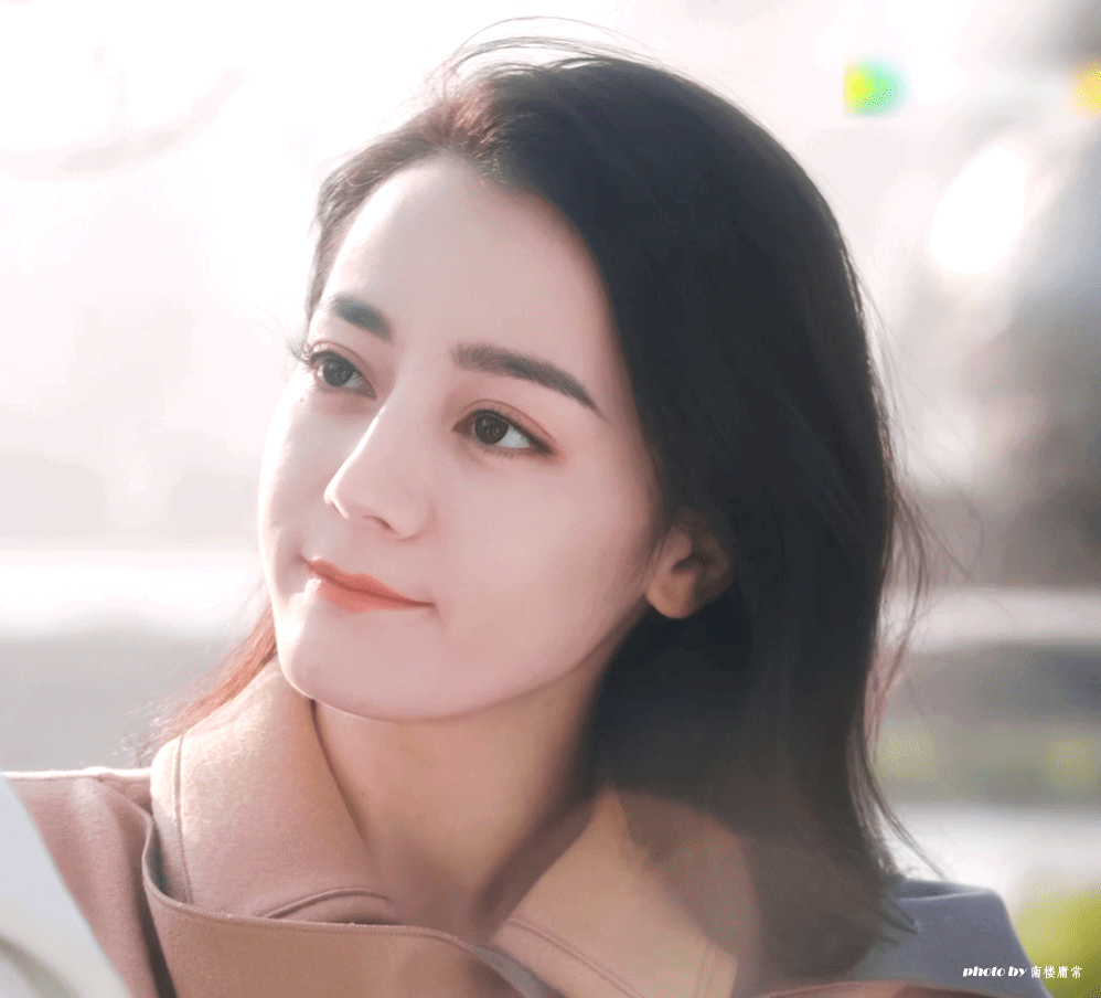 她是不是该退出古偶赛道了？路人缘最好的角色：高雯、乔晶晶，都是现代戏。上一个公认