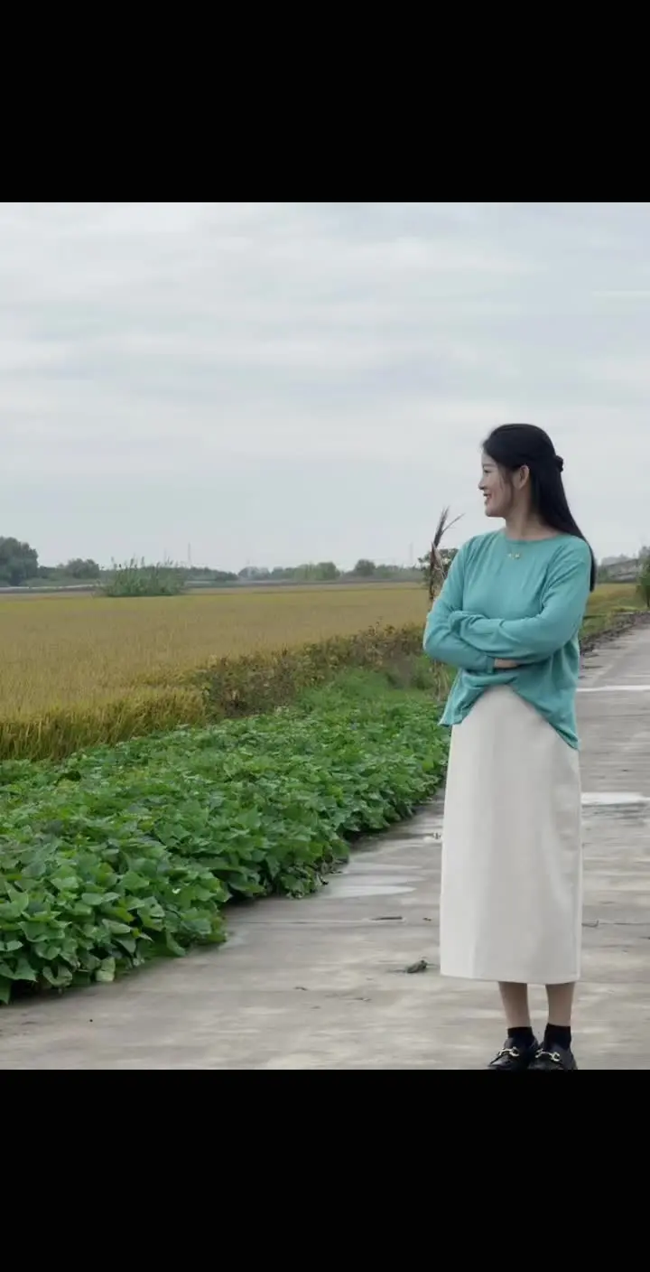 我们穷极一生追求的自由快乐 原来一开始就拥有，老家乡间田野胜过所有风景。