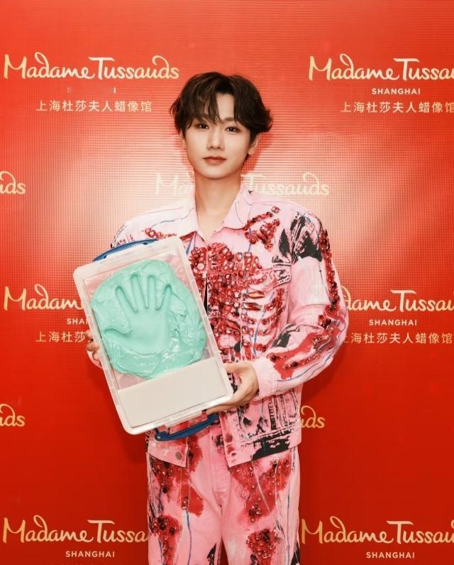 不是 这合理吗？这么可爱！ 这身装造我甚是满意甚至杜莎蜡像首展在鸟巢哎汪苏泷[超