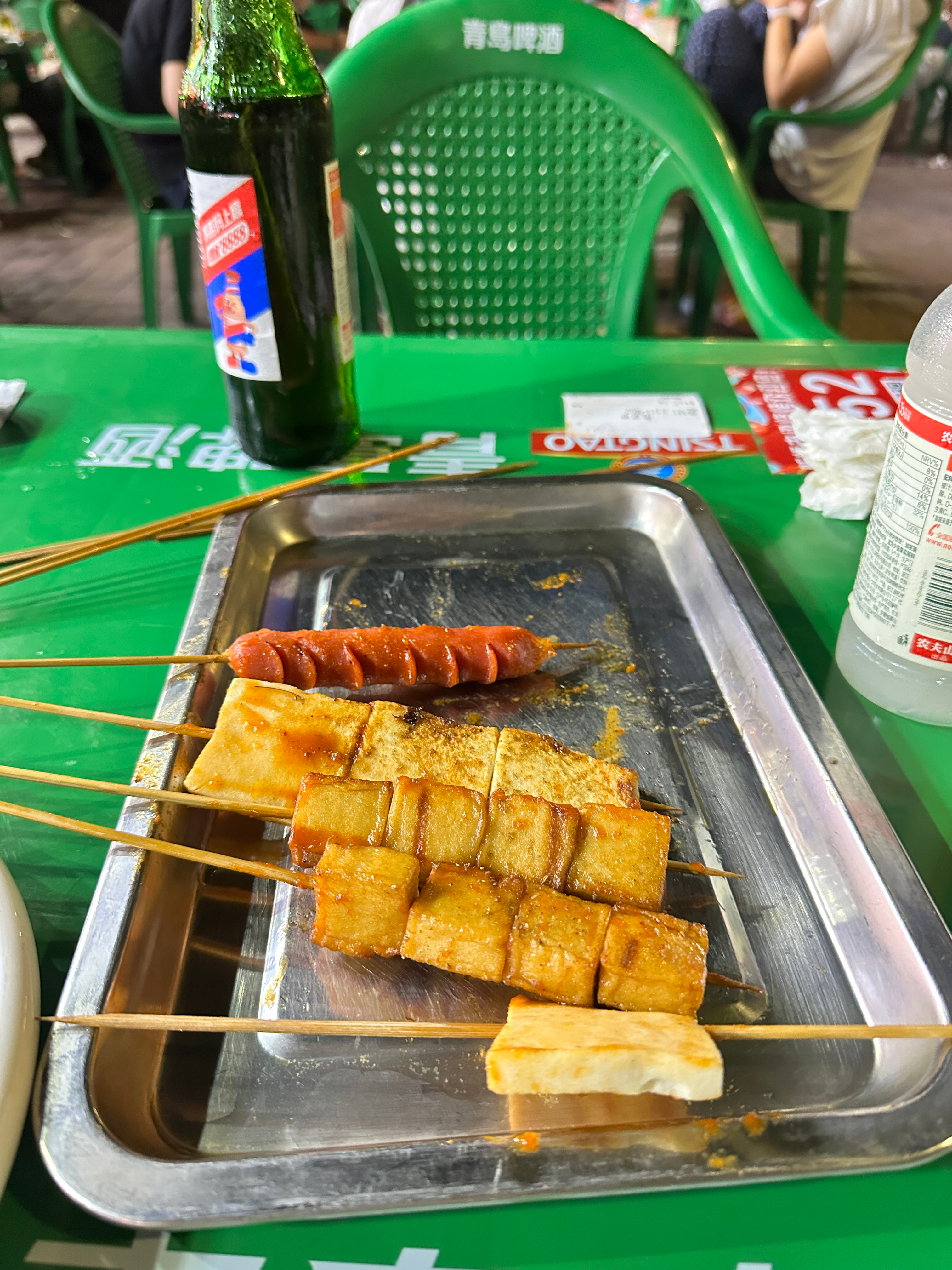 最后还是下楼吃了烧烤and出门旅行别上称天塌了 