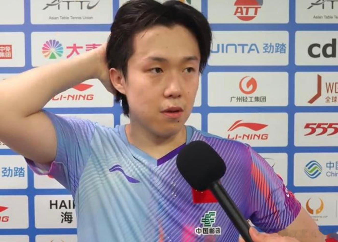 大头这句“没有精力了”，听着是真累啊。比赛一场接一场，身体累还能恢复，最怕的是脑