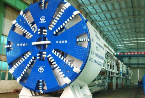 中国商家这次没惯着！广州出的两台盾构机，按合同该付尾款才能发，印度客户想先提货再