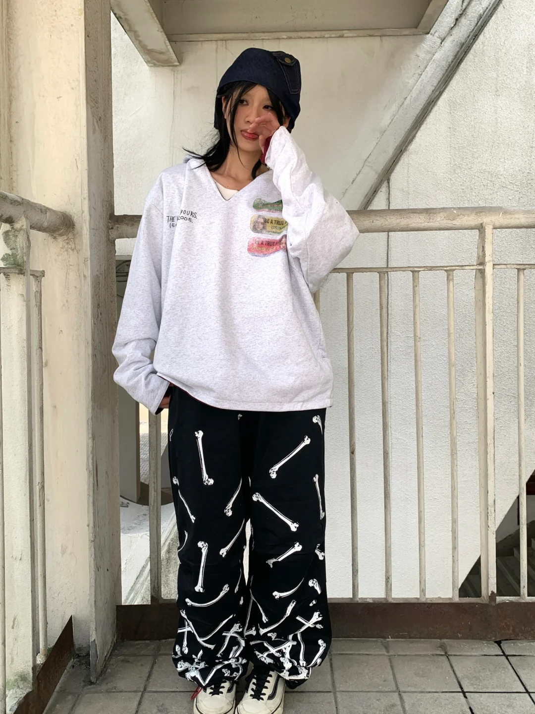 是谁把我在东京看樱花、在瑞士滑雪、在冰岛看极光、在加拿大看枫叶、在挪威...