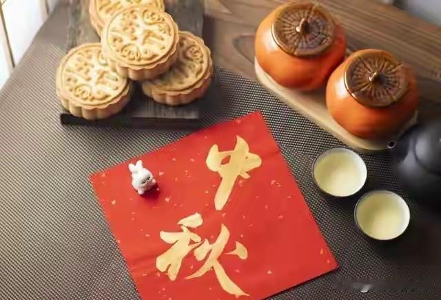今日中秋节，老传统吃饺子：3馅上桌，福气进门来，吃出好彩头
 
今日中秋节，很多