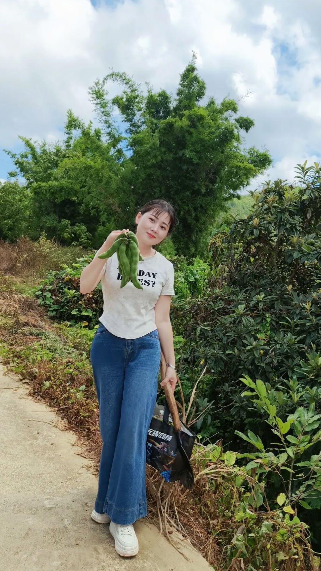 意识到自己不重要时 我会悄悄后退一万步