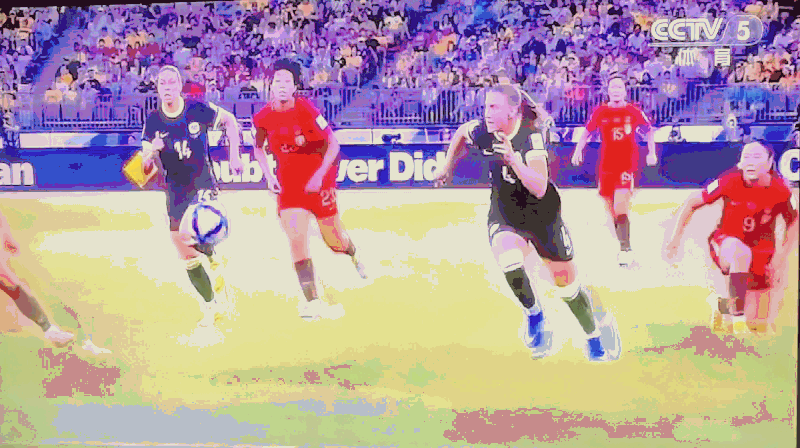 进攻再进攻，比分没落后要进攻，比分落后更要进攻，管她是澳大利亚还是日本，这就是中